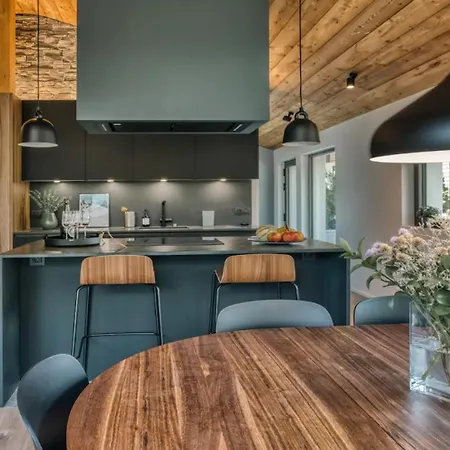 Chalet Larc Terrasse Montblanc Daire Chamonix
